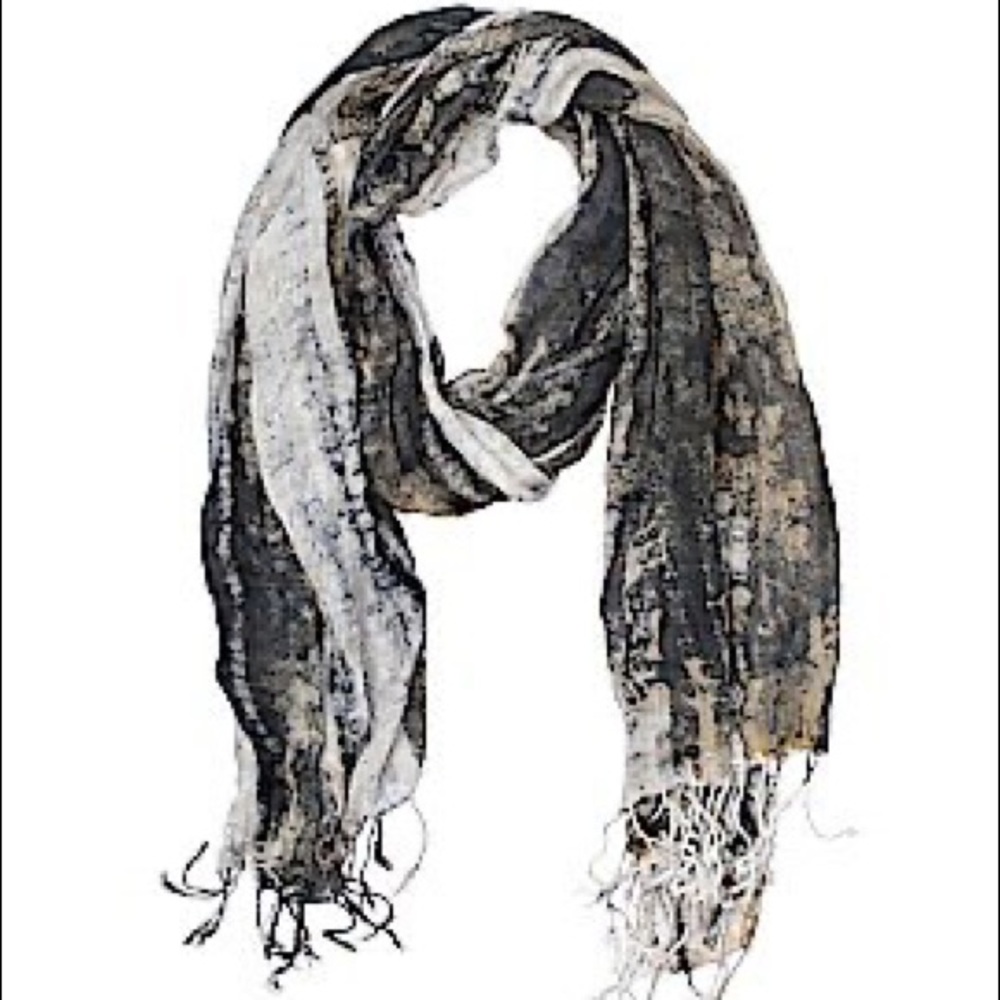Green patterned scarf